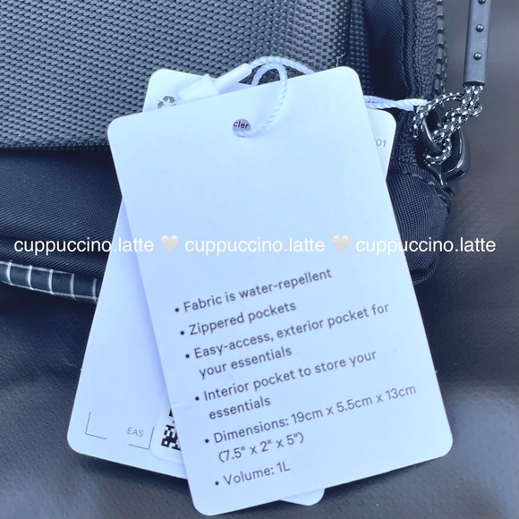 🖤NWT RARE🕸ORIGINAL Lululemon Everywhere Belt Bag in Black/White Grid Pattern - Picture 9 of 15